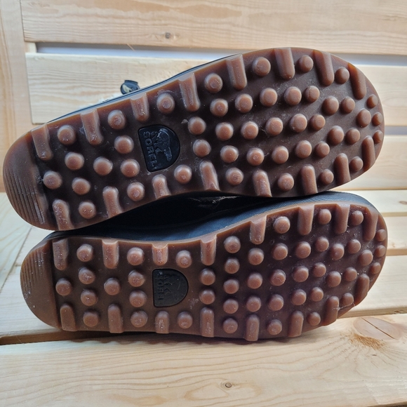 Sorel women winter boots size 6 - Picture 7 of 8
